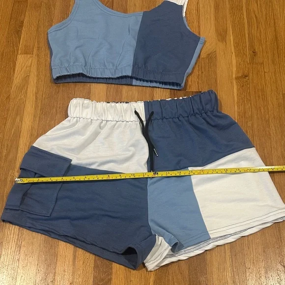 Shein | Women’s Blue and White Colorblock Crop Top and Shorts Set - Picture 5 of 11